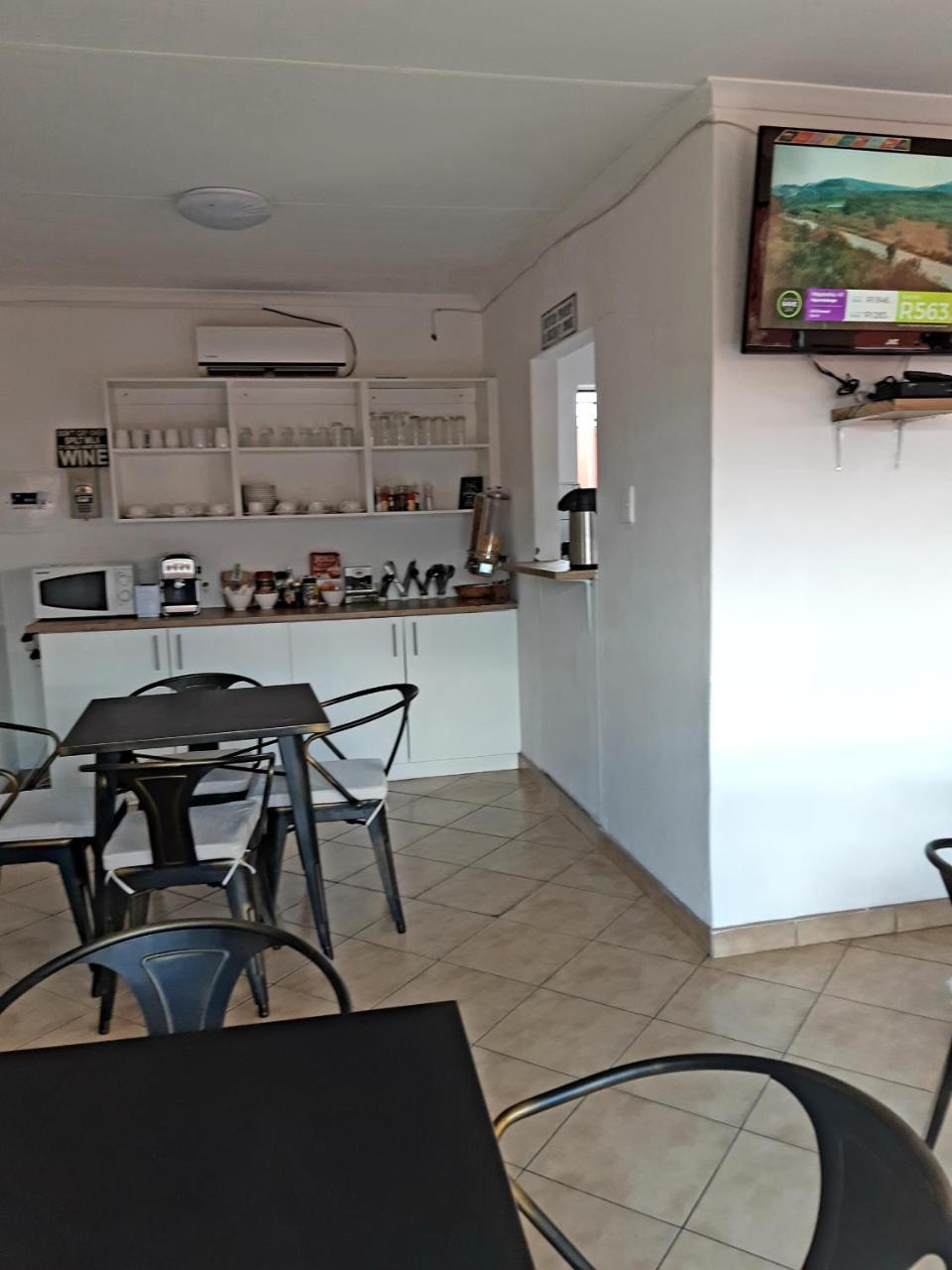 Niilo'S Guesthouse Rundu Exteriér fotografie